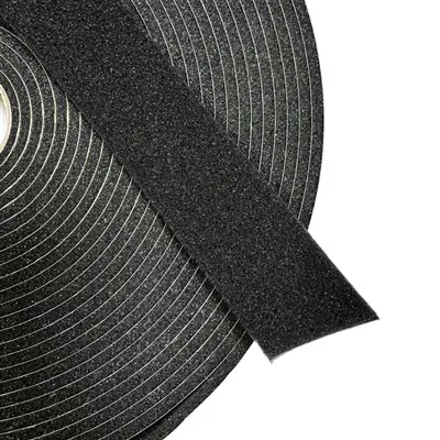 スポンジシーリングテープを取り付けるのに特別な工具は必要ですか?